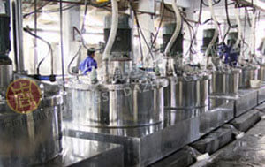 刮刀全自動下部卸料離心機主要結(jié)構(gòu)